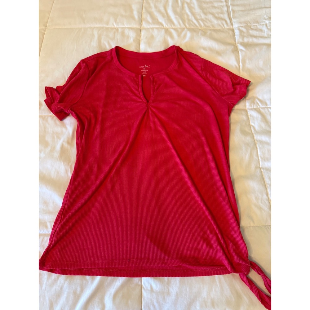 Just Be Red Ribbed Short Sleeve Split Neck Side Tie Top Medium
